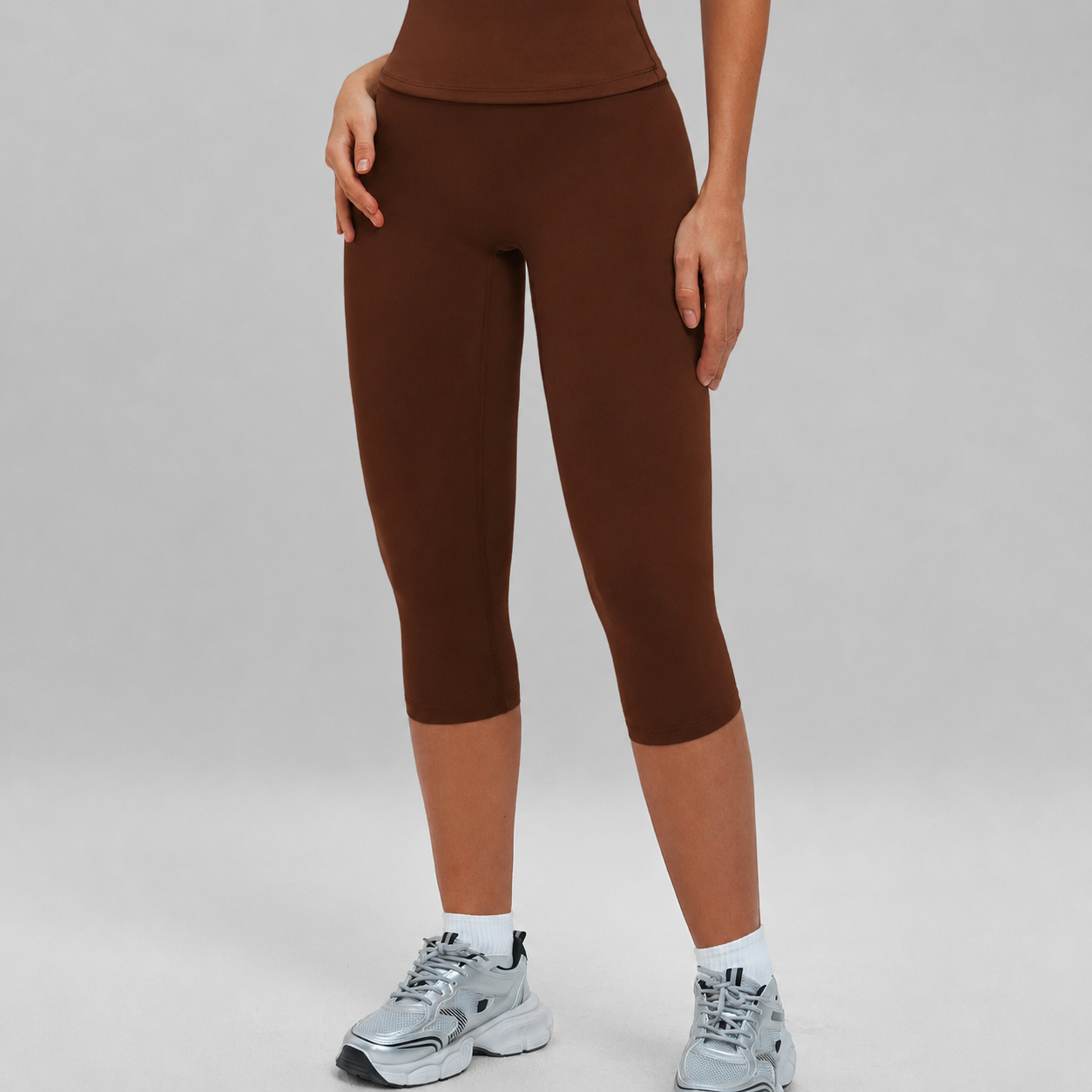 Casual Slim Fit Cropped Sports Leggings For Women