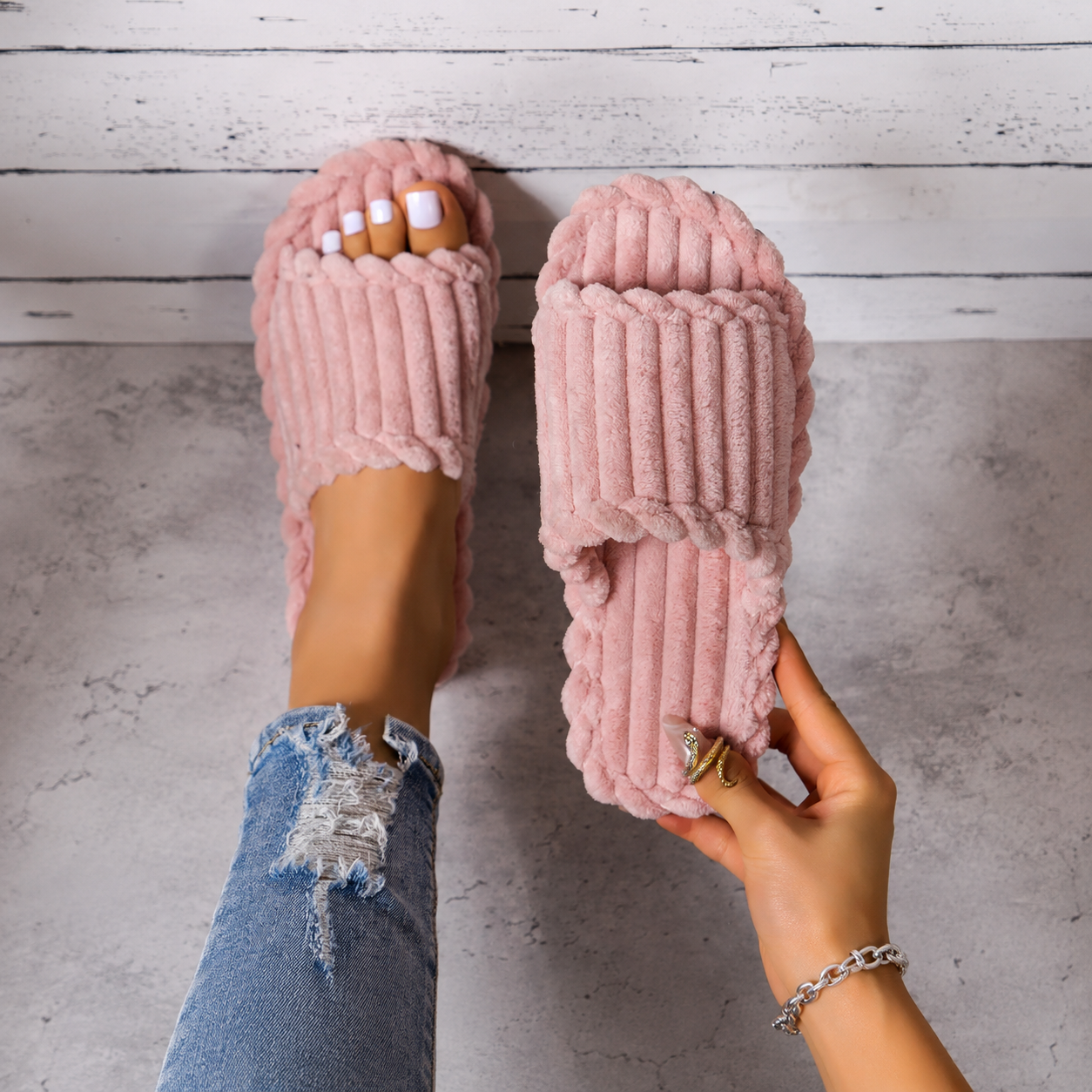 Fluffy Fleece Indoor Winter Slippers For Women
