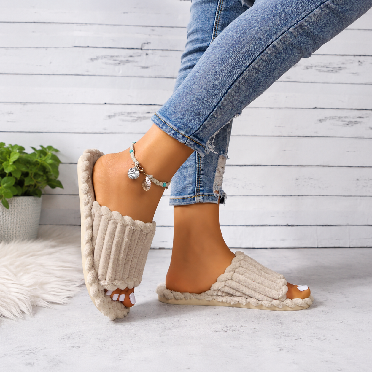 Fluffy Fleece Indoor Winter Slippers For Women