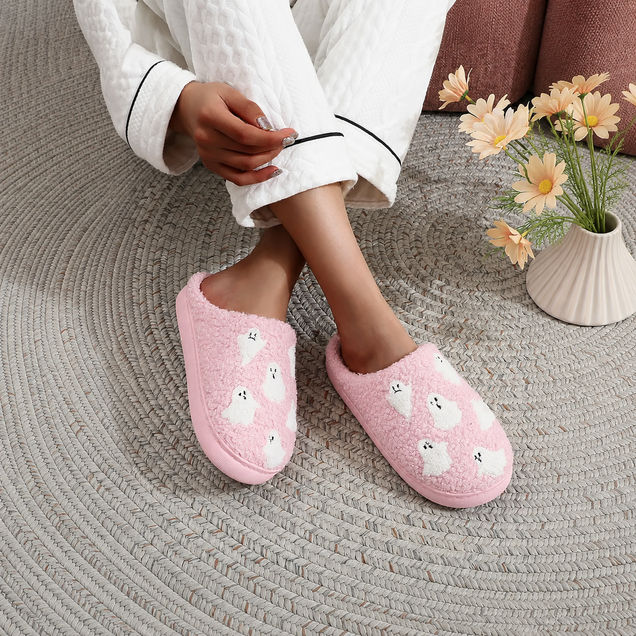  Halloween Themed Casual Flat Plush Slippers For Women