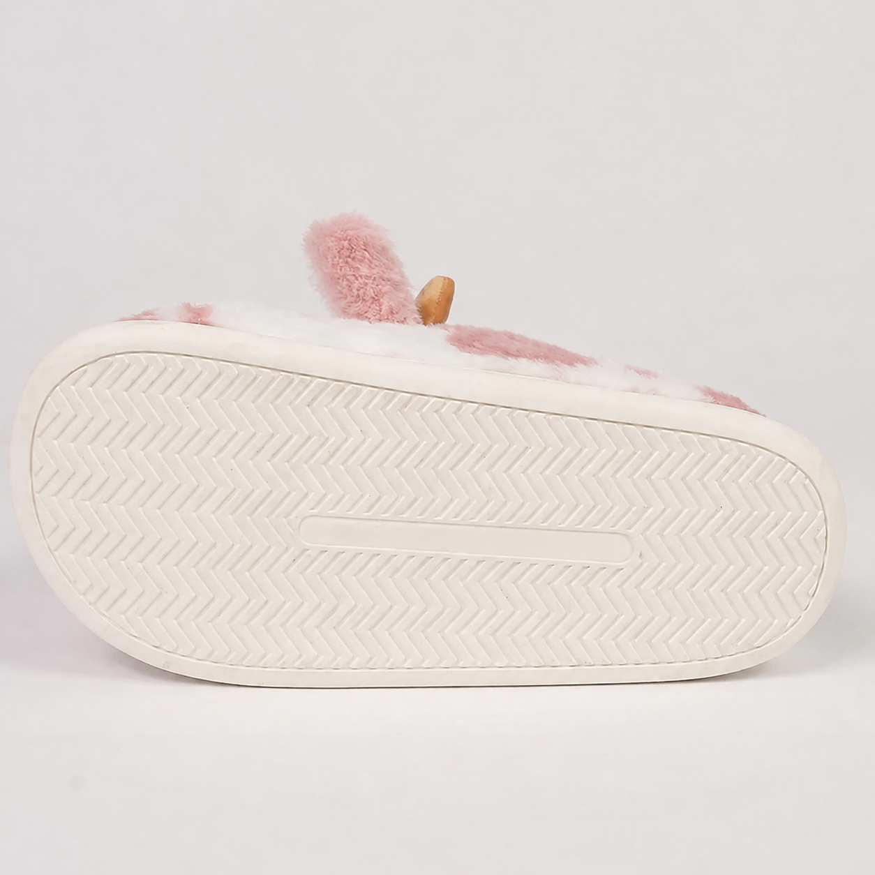 Cartoon Cow Themed Slippers For Men And Women