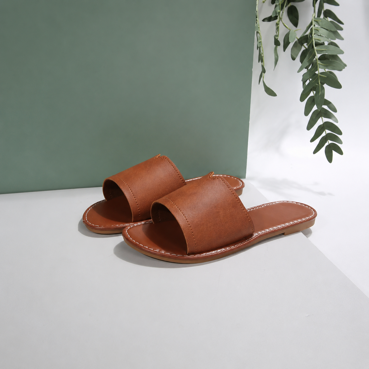 Casual Flat Slide Sandals with Slip Resistant Sole for Women