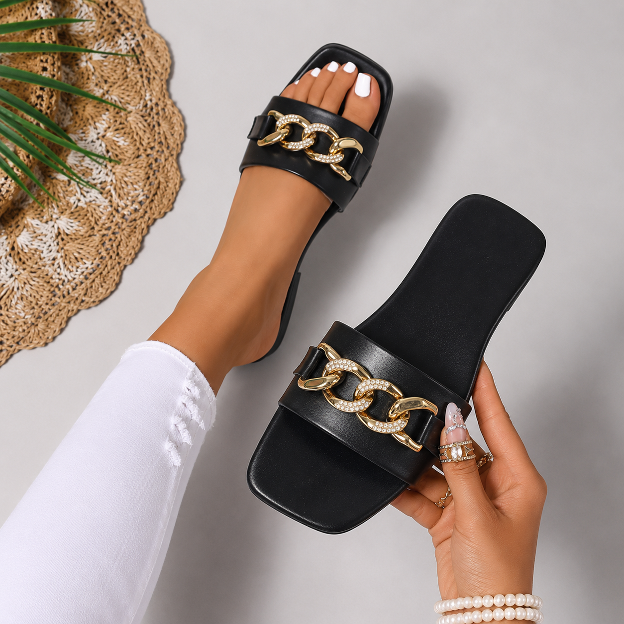 Chain Detail Slide Sandals for Casual Beach and Daily Wear for Women