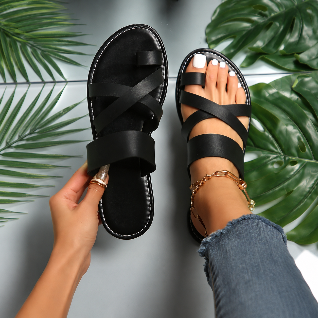 Cross Strap Flat Sandals for Casual Everyday Wear for Women