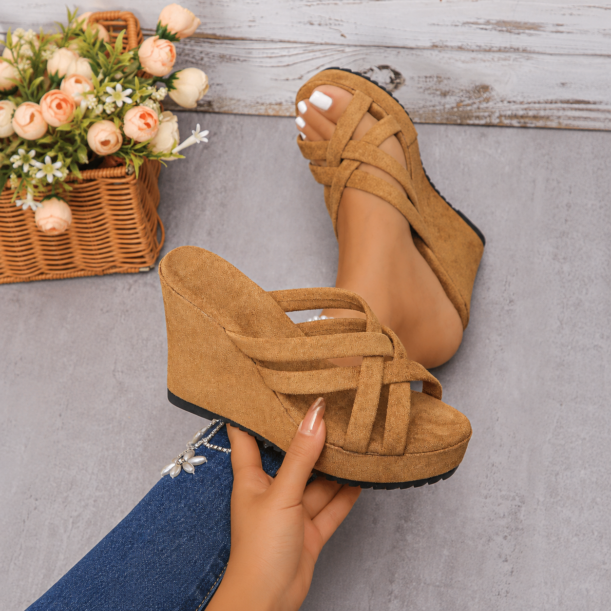 Casual Cross Strap Platform Wedge Sandals for Summer Wear for Women