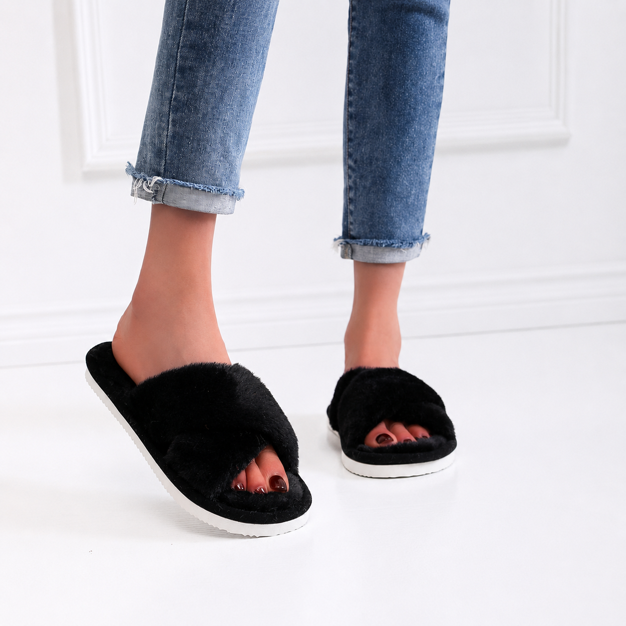 Criss Cross With Fluffy Indoor Comfy Slippers