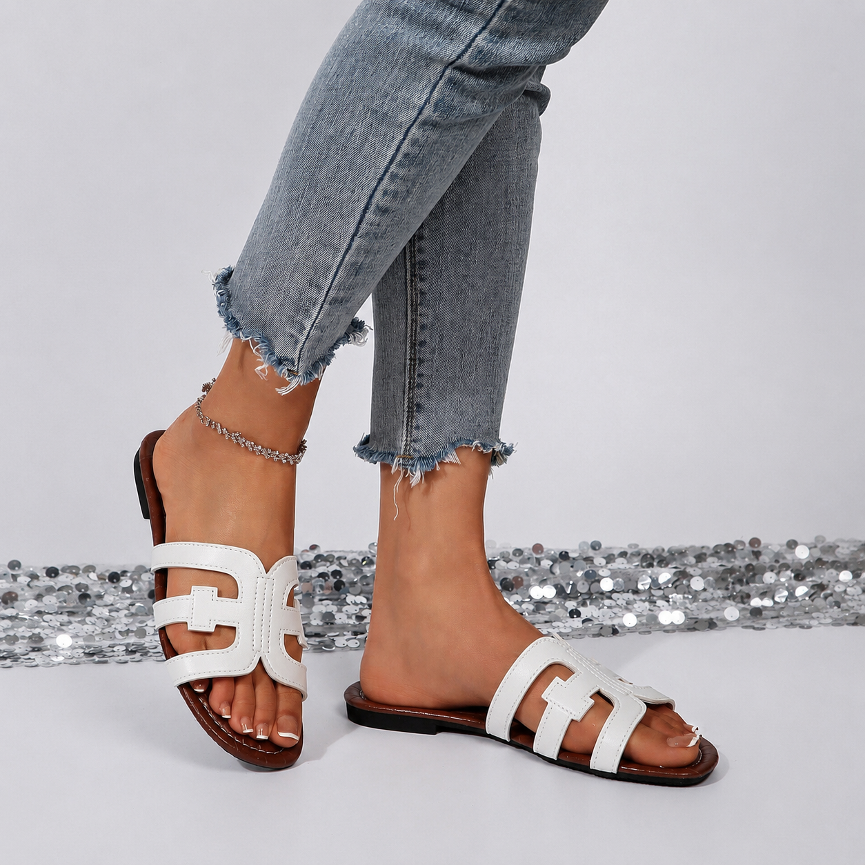 Summer Lightweight Mule Sandals with Slip On Flat Sole for Women