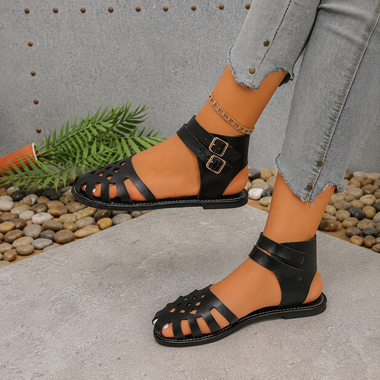 Floral Cutout Braided Strap Casual Flat Sandals