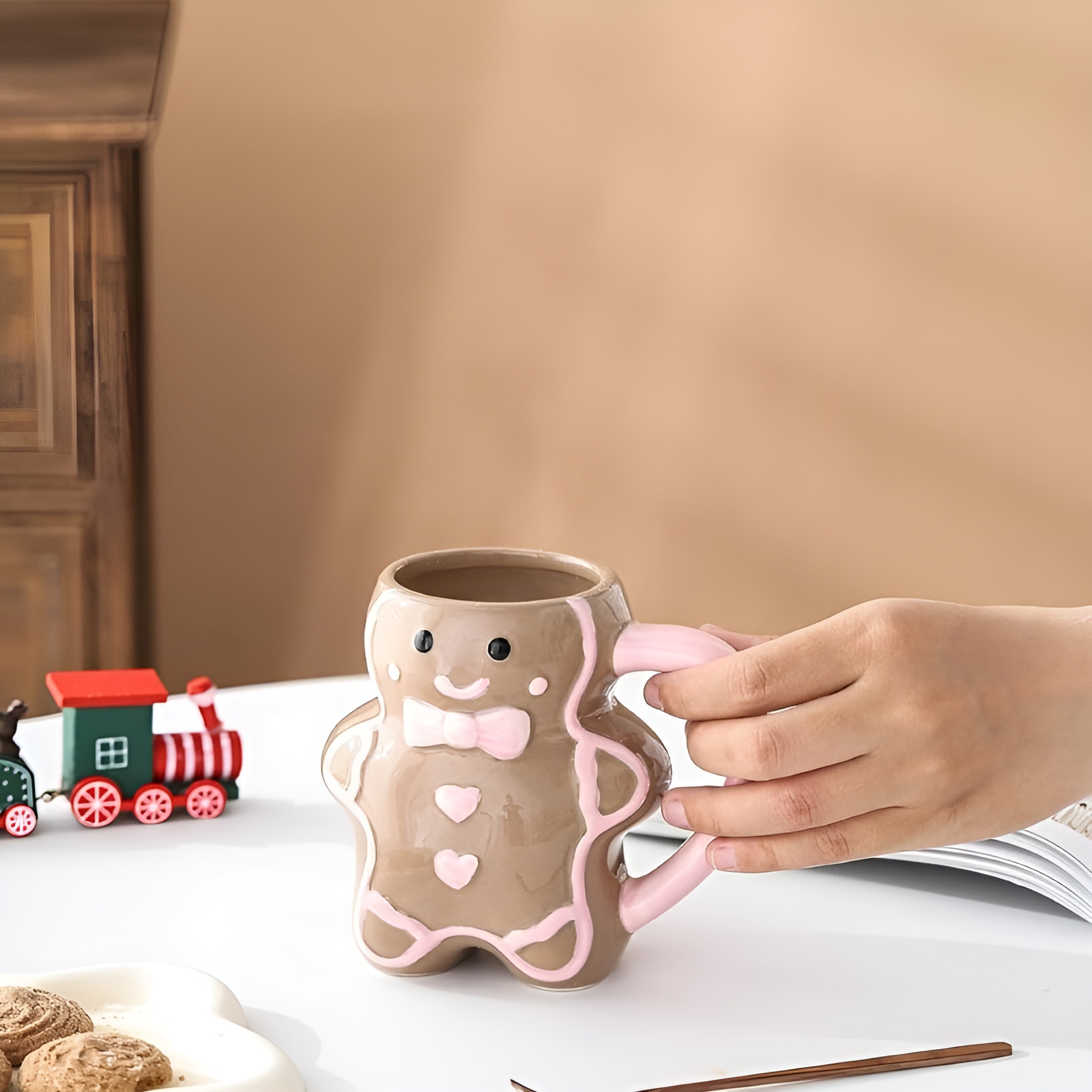 2 Pieces Holiday Card And Gift Box Included Gingerbread Design Mug