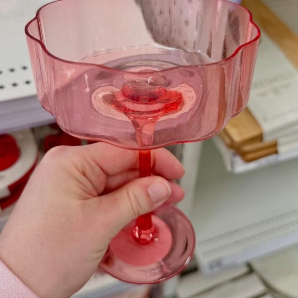 Scalloped Rim Stemmed Glass-Mineral Mug