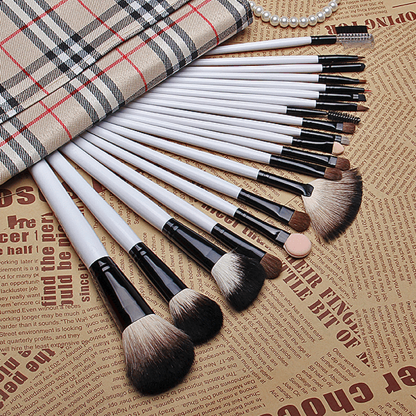 Vogue Brush Set – Professional Blending and Precision-My Makeup Brushset