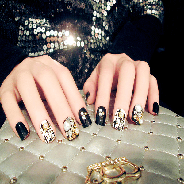 Black Rhinestone Nails - Elevate Your Nail Game with Elegance-My Makeup Brushset
