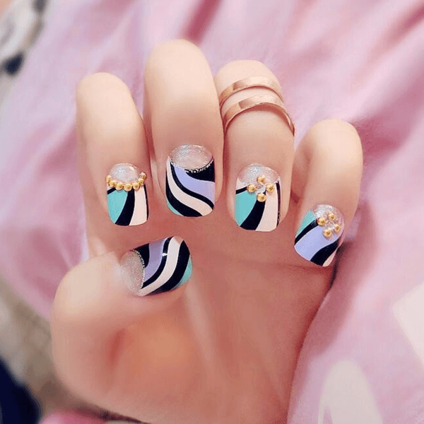 Double Striped Fake Nails - Achieve Stunning Nails-My Makeup Brushset