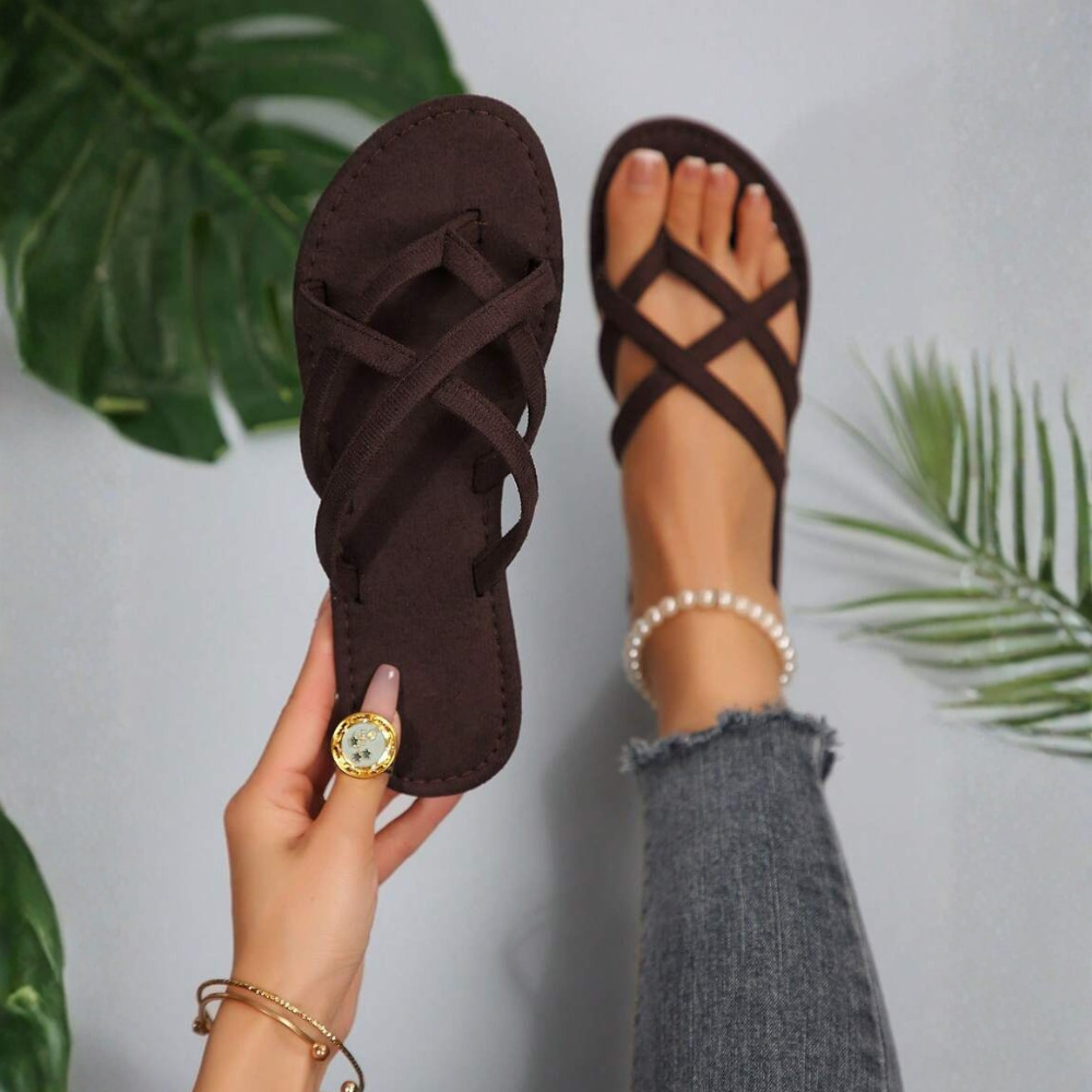 Solid Colored Casual Flat Flip Flop Sandals For Women