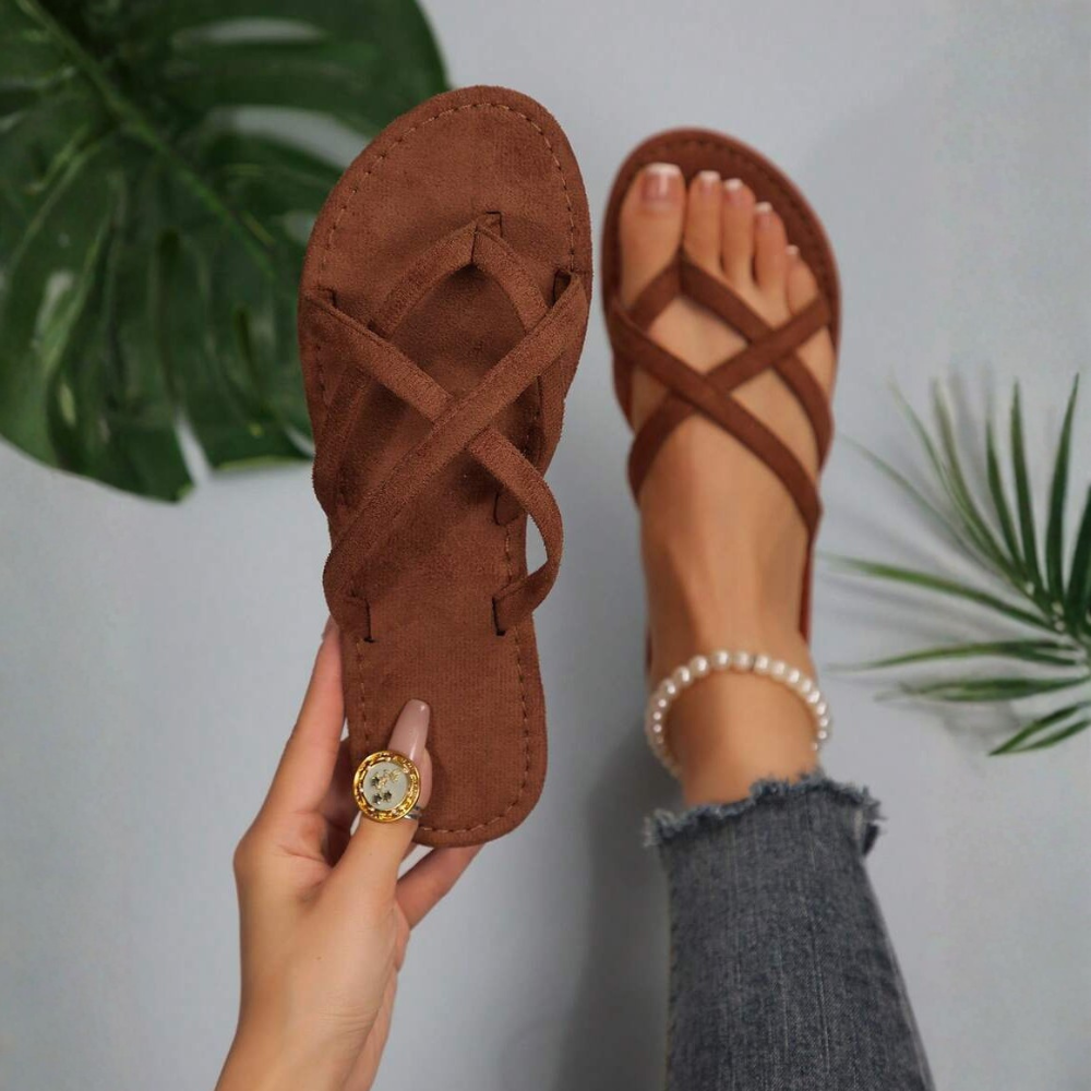 Solid Colored Casual Flat Flip Flop Sandals For Women