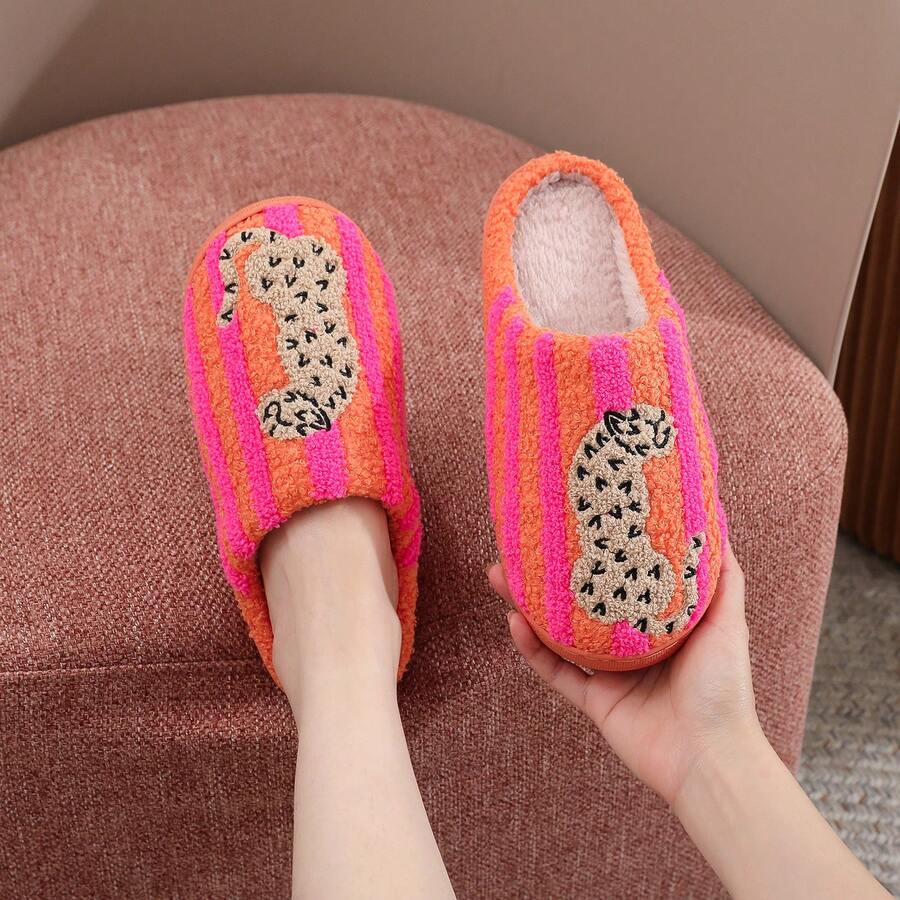 Retro Striped Embroidered Contrast Lined Indoor Slippers