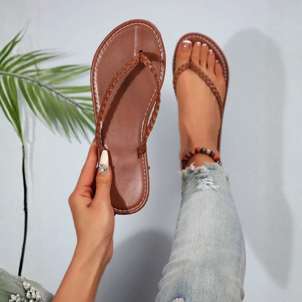 Solid Colored Casual Flat Flip Flop Sandals For Women
