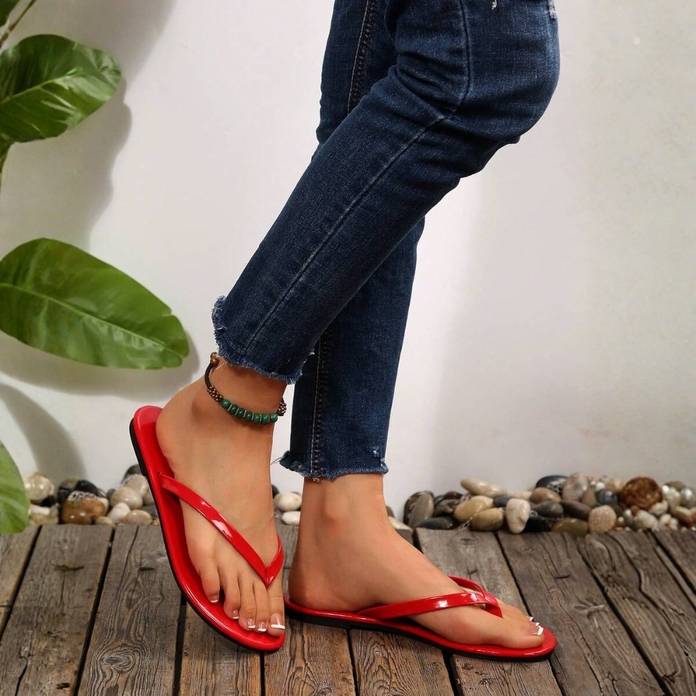 Solid Colored Casual Flat Flip Flop Sandals For Women