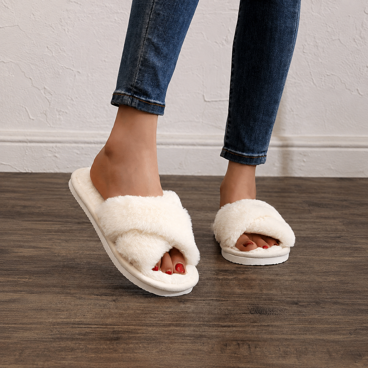 Criss Cross With Fluffy Indoor Comfy Slippers