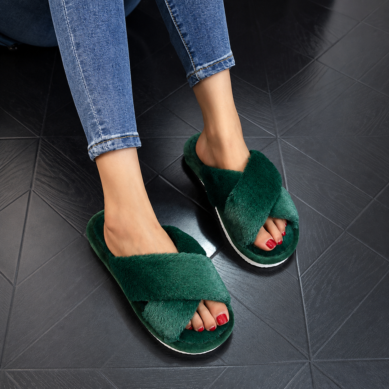 Criss Cross With Fluffy Indoor Comfy Slippers