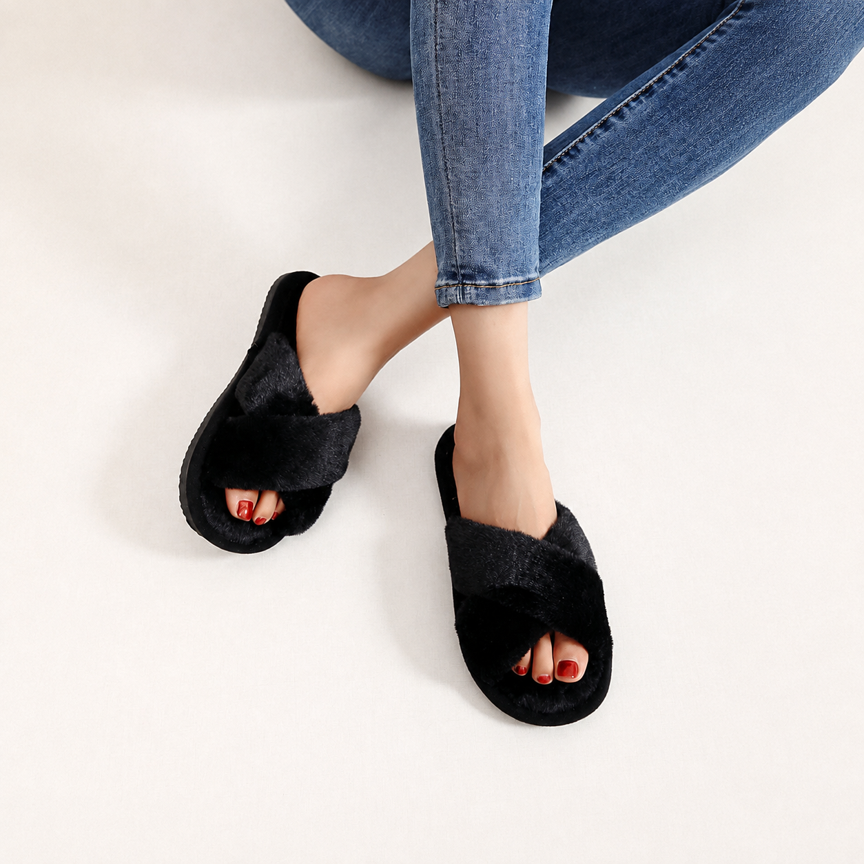 Criss Cross With Fluffy Indoor Comfy Slippers