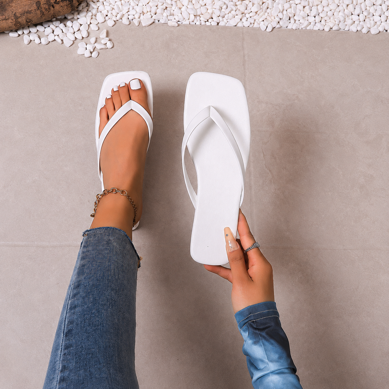 Solid Colored Lightweight Flat Flip Flops For Women