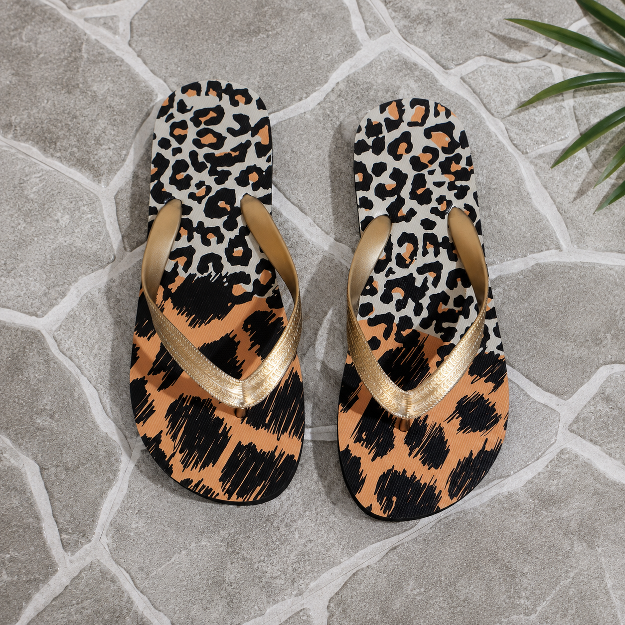 Versatile Solid Colored Flat Flip Flops Sandals For Women