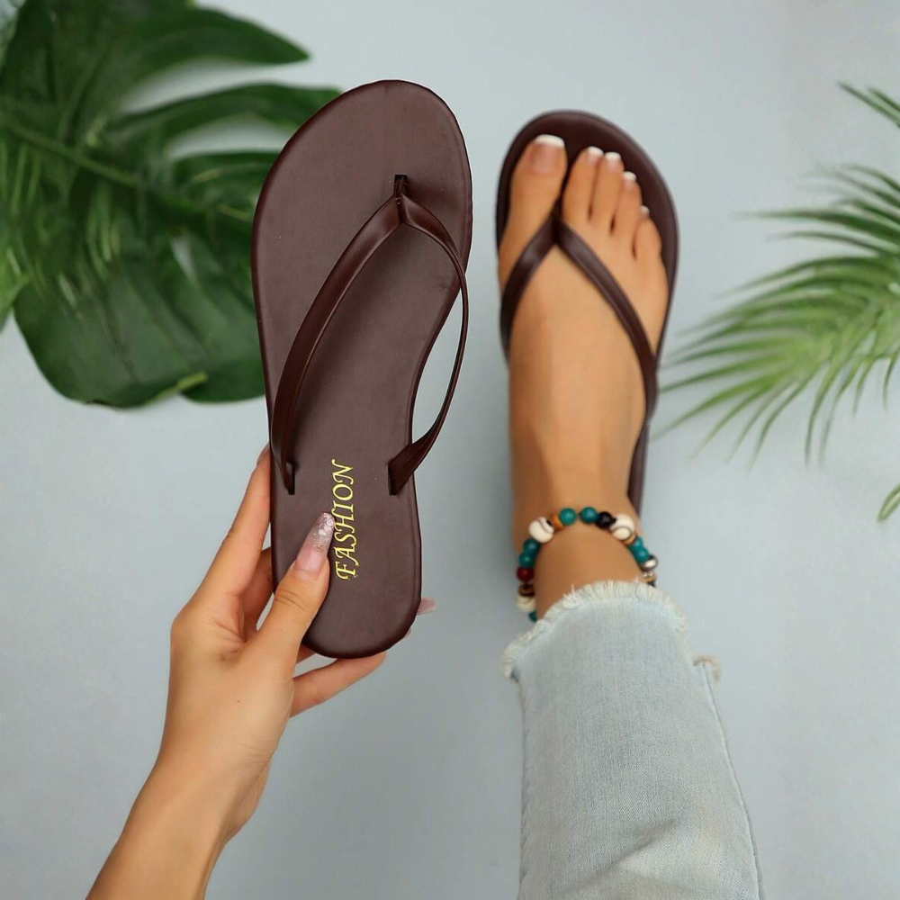 Solid Colored Casual Flat Flip Flop Sandals For Women