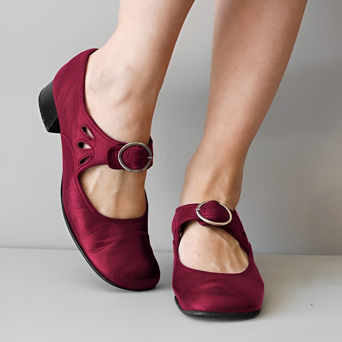 Vintage Buckle Sandals With Adjustable Strap And Rubber Outsole