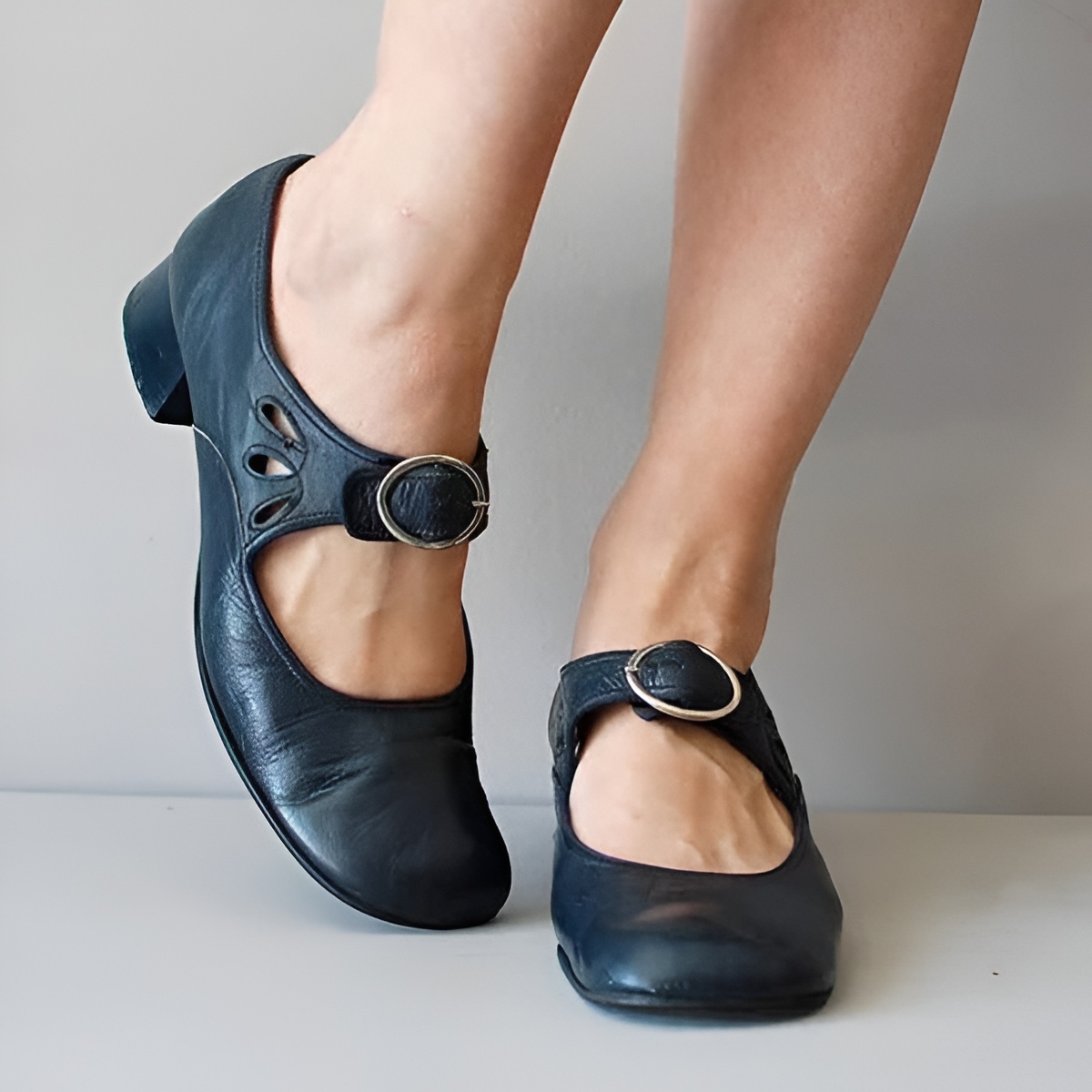 Vintage Buckle Sandals With Adjustable Strap And Rubber Outsole