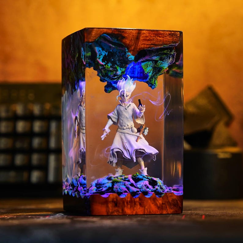 Custom Resin Figure Diorama RGB LED Lamp With Remote For Valentines Day