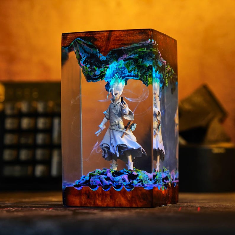 Custom Resin Figure Diorama RGB LED Lamp With Remote For Valentines Day