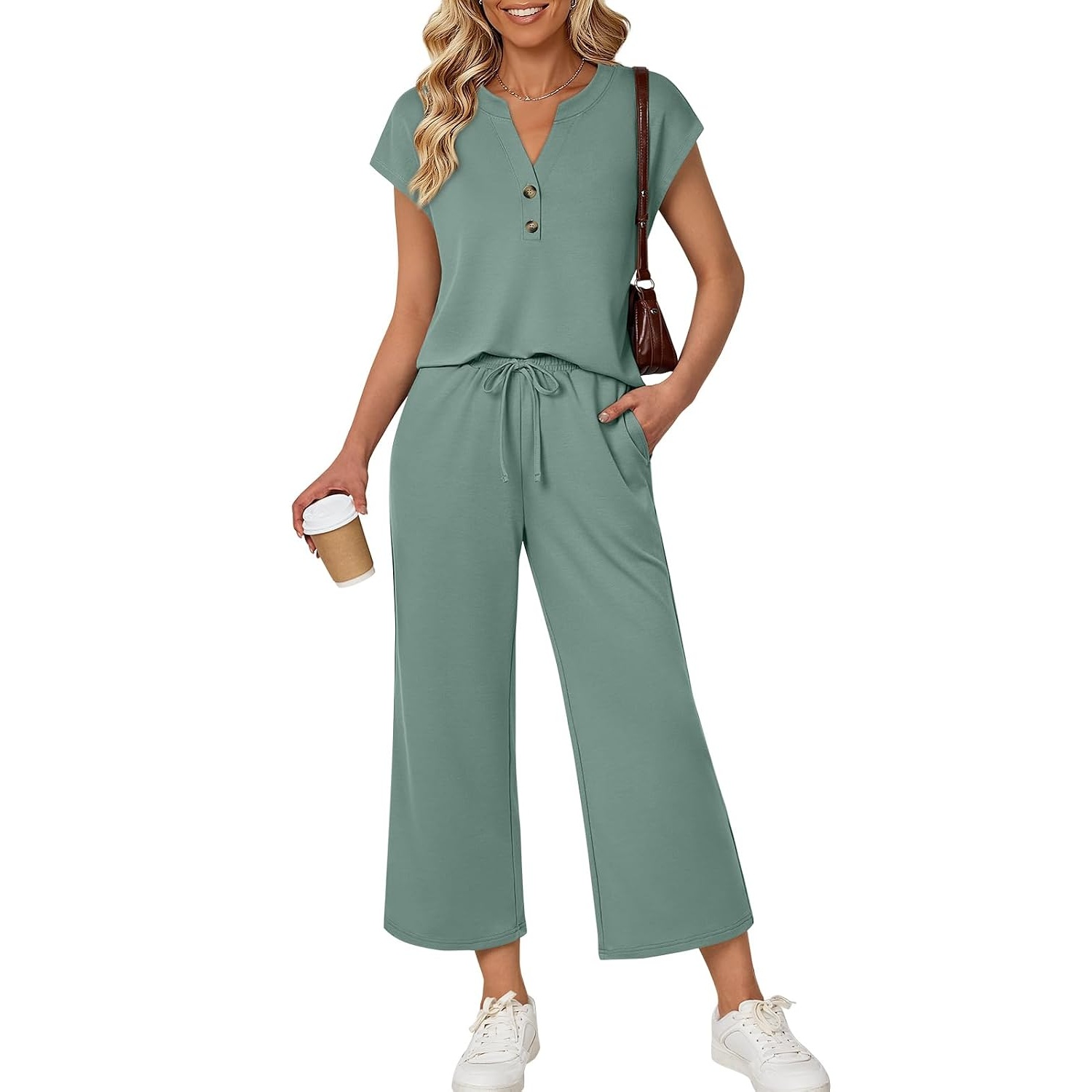Casual Vacation Lounge Outfit For Women