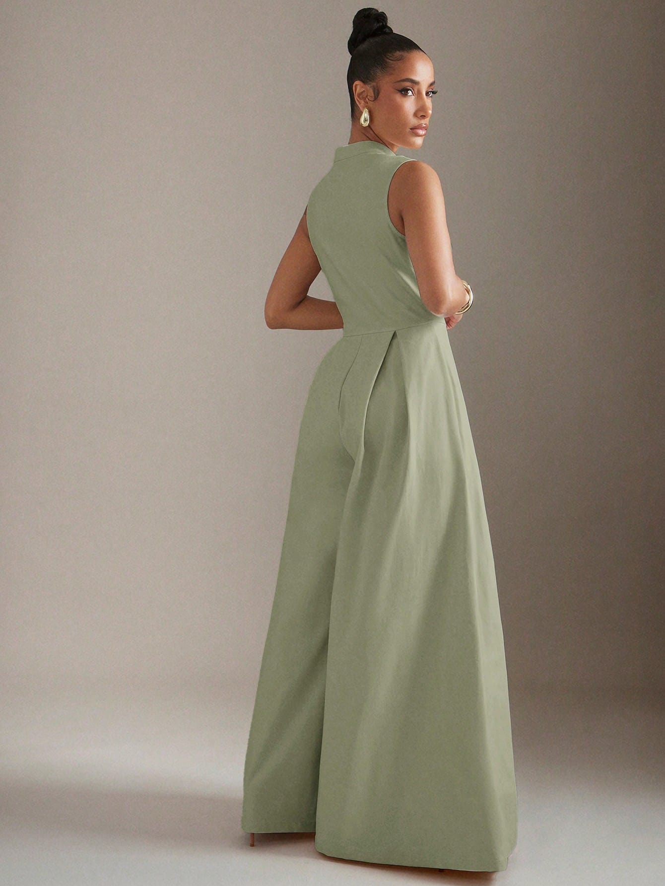 Hauture Extreme Wide Leg Zip Front Sleeveless Jumpsuit