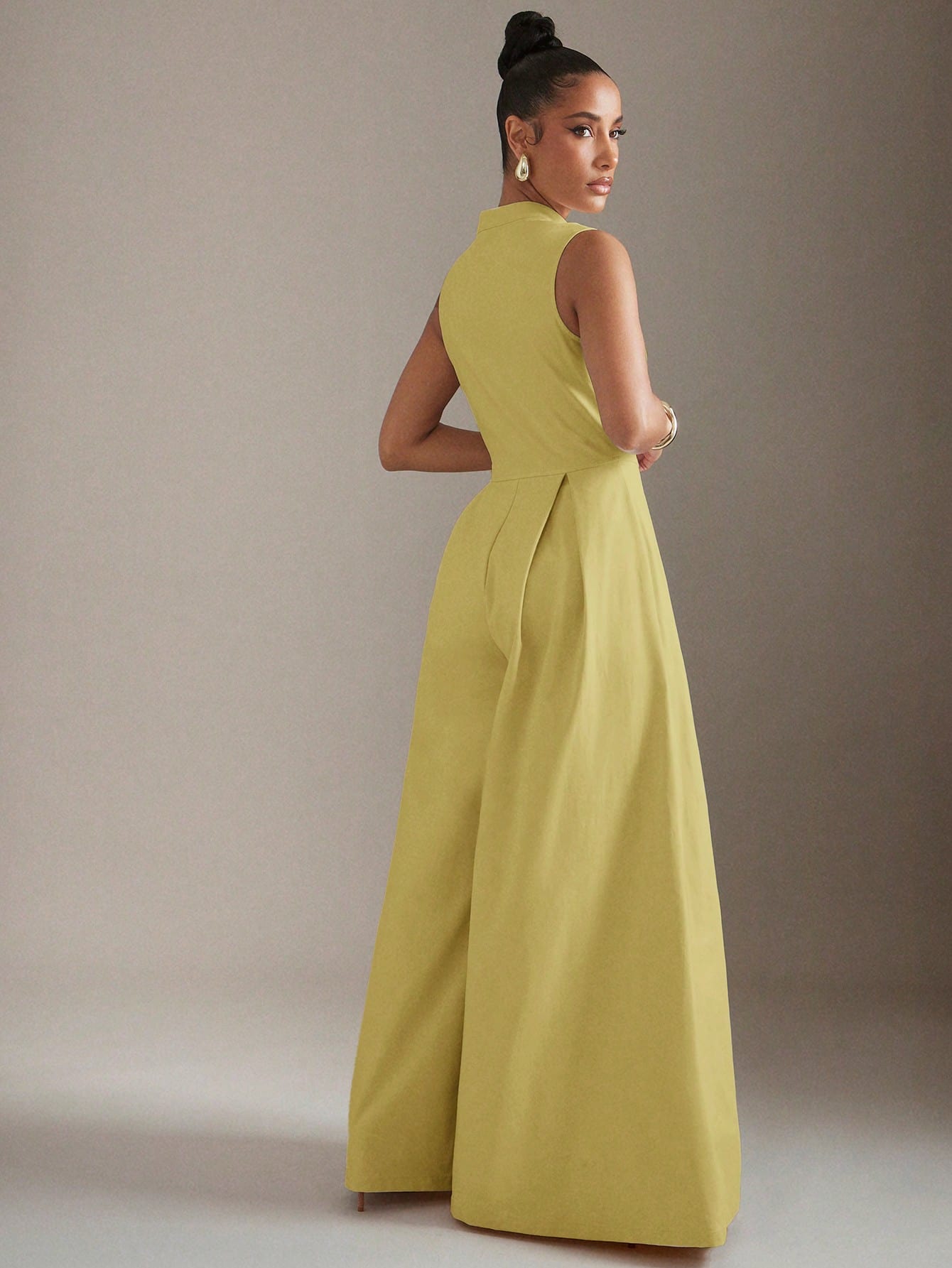 Hauture Extreme Wide Leg Zip Front Sleeveless Jumpsuit