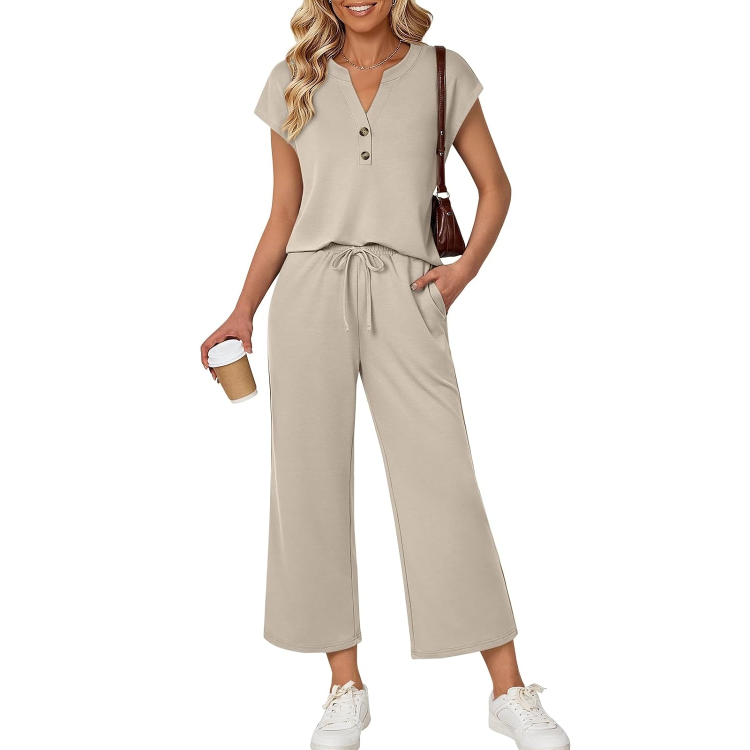 Casual Vacation Lounge Outfit For Women