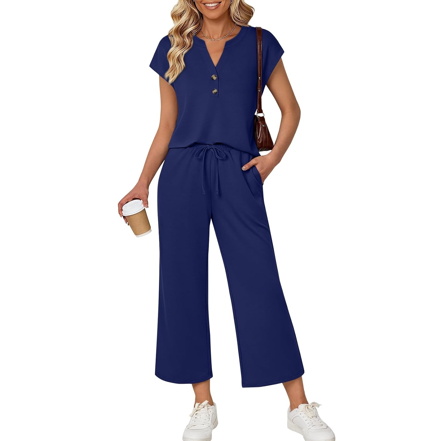 Casual Vacation Lounge Outfit For Women