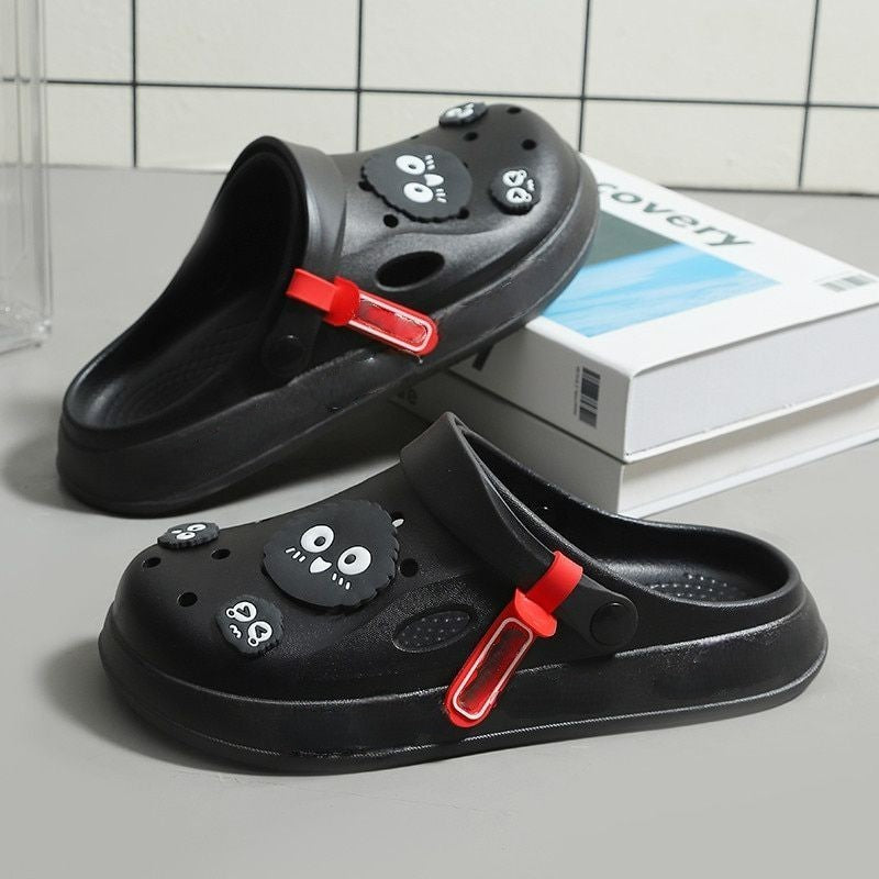 Cartoon Patterned Slippers