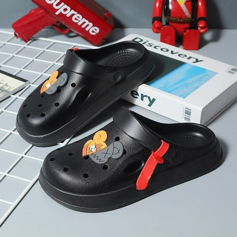 Cartoon Patterned Slippers