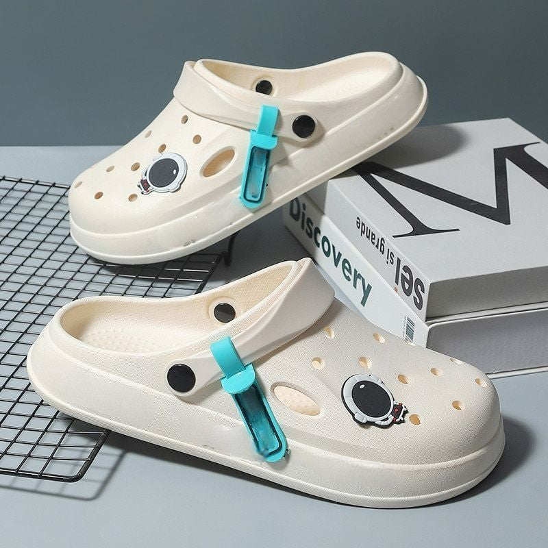 Elegant Cartoon Patterned Clogs