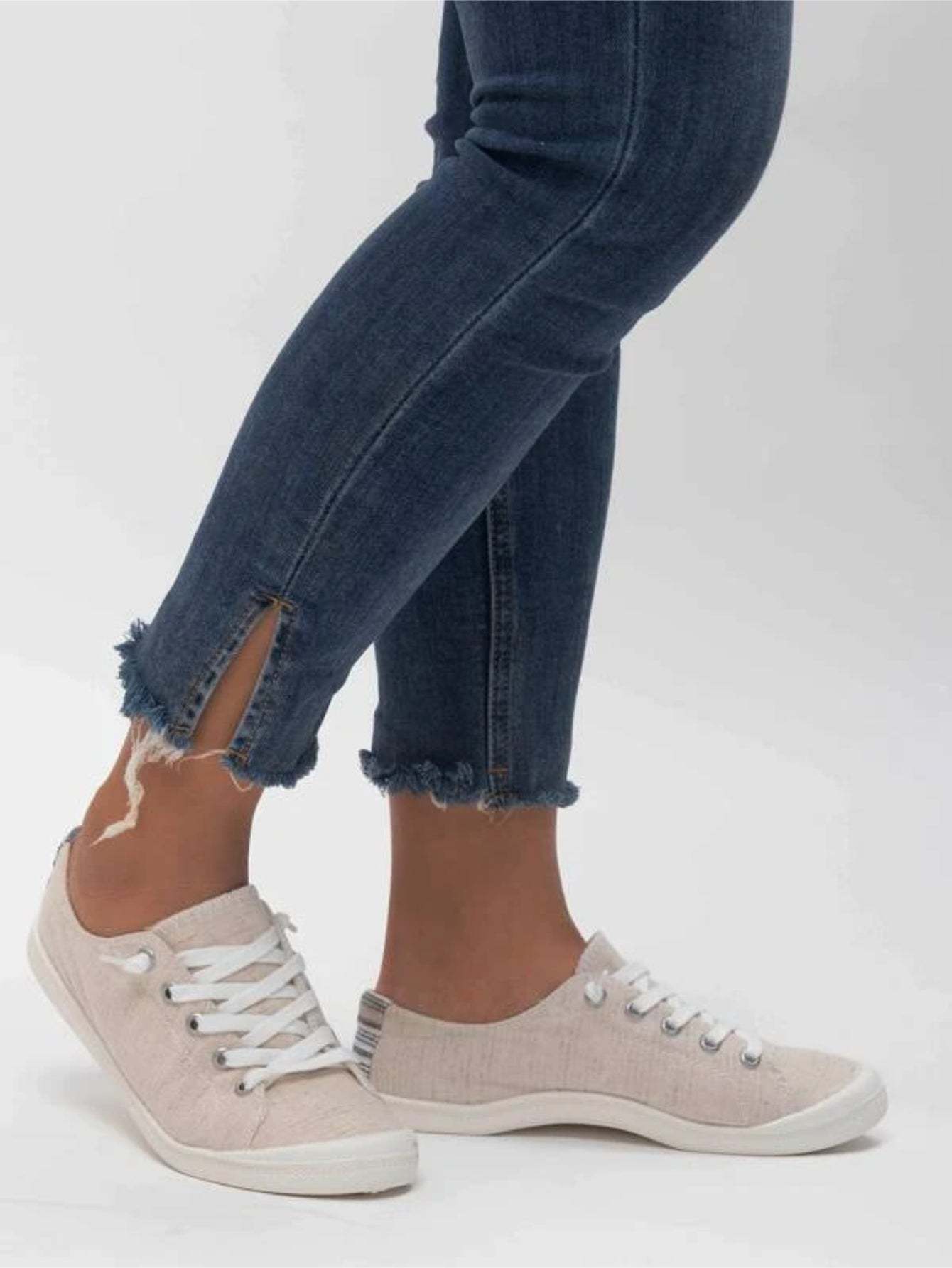 Front Lace Up Casual Canvas Shoes