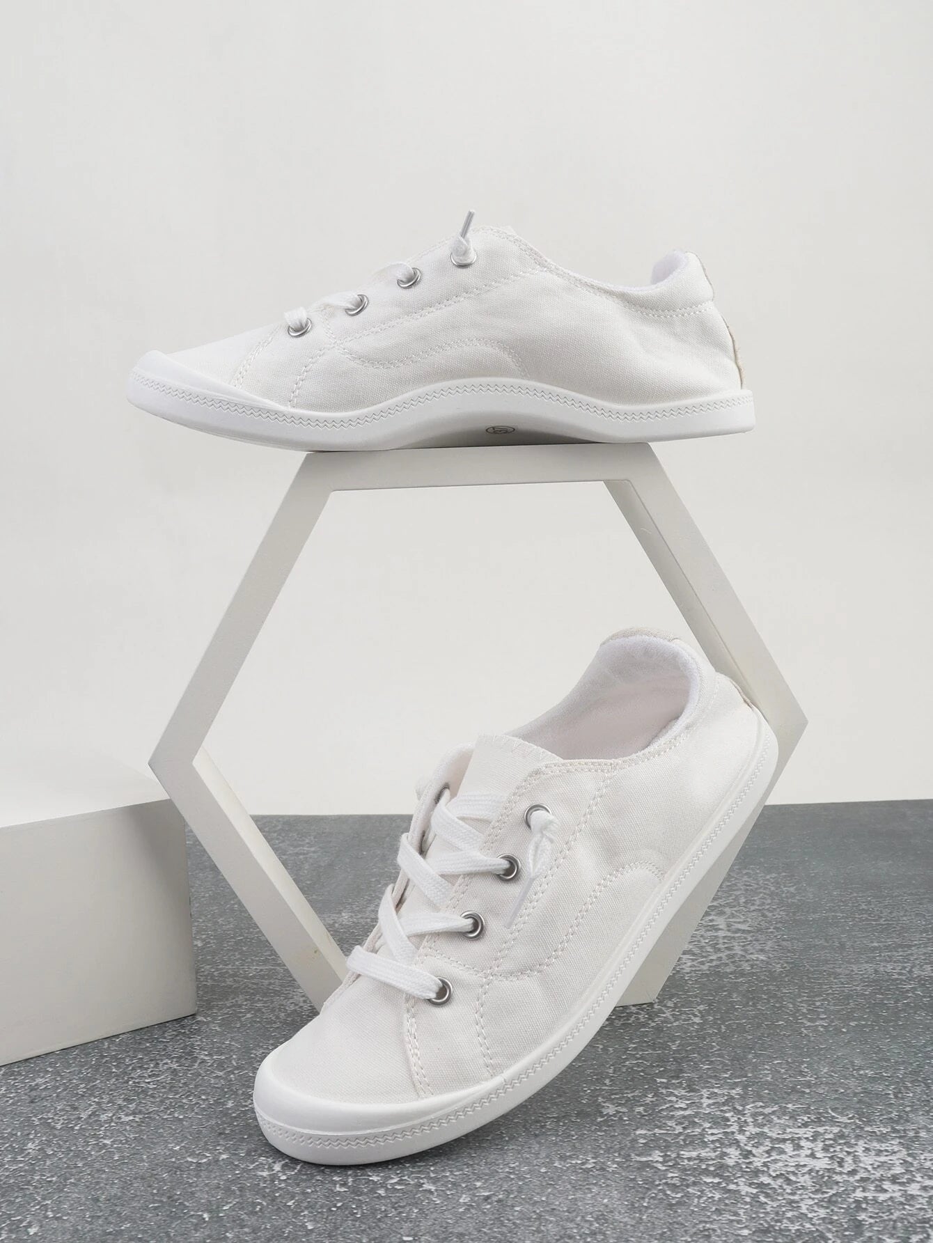 Front Lace Up Casual Canvas Shoes