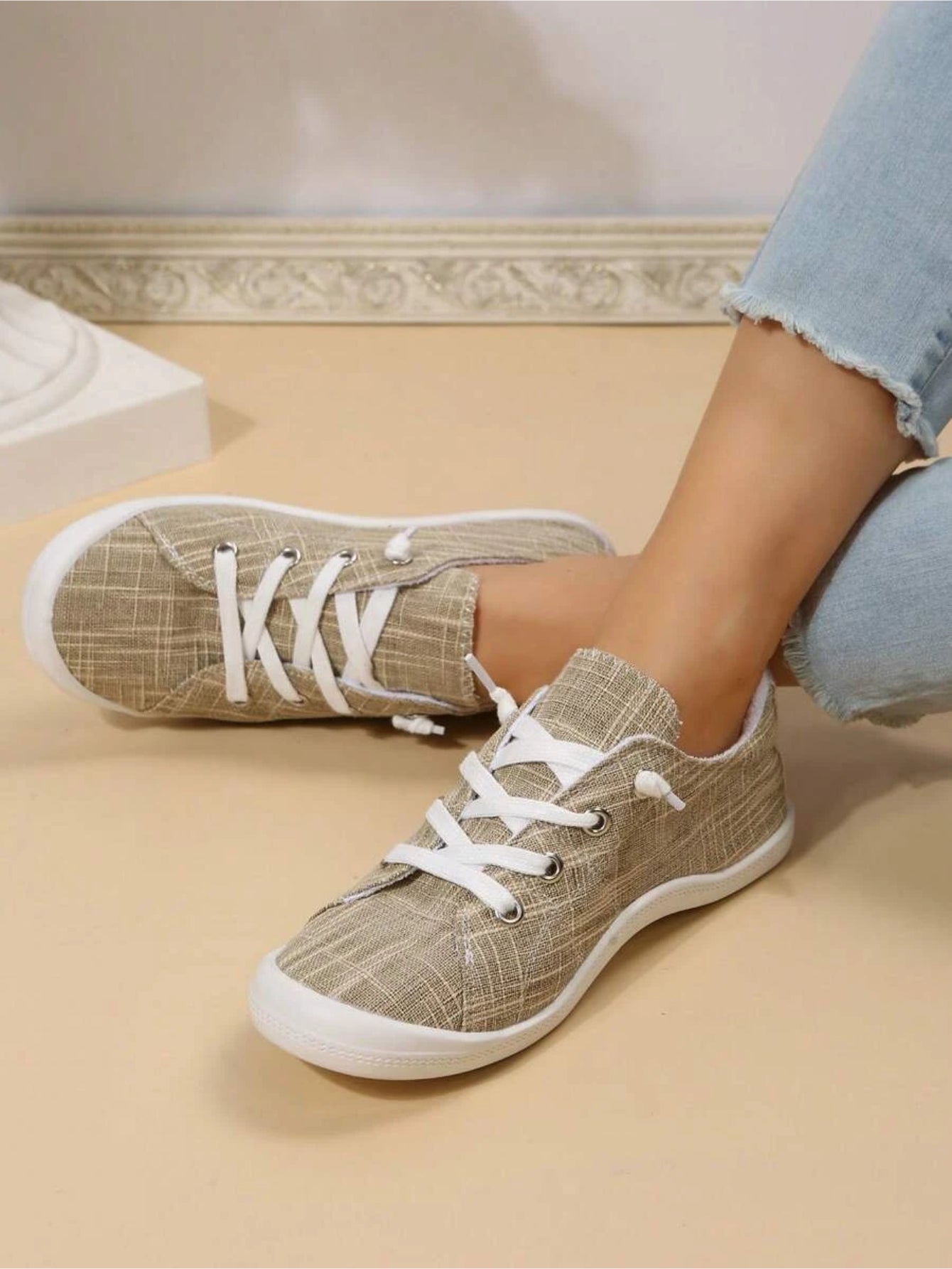 Front Lace Up Casual Canvas Shoes