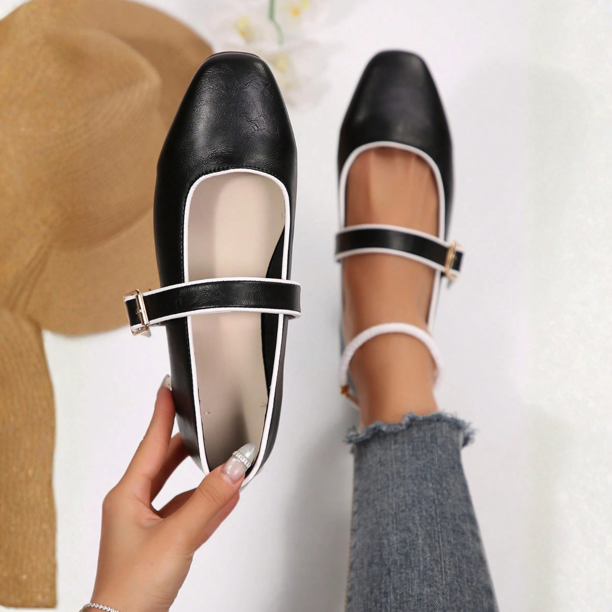 Mary Jane Flats With Square Buckle Strap Shoes in Black - Interior View