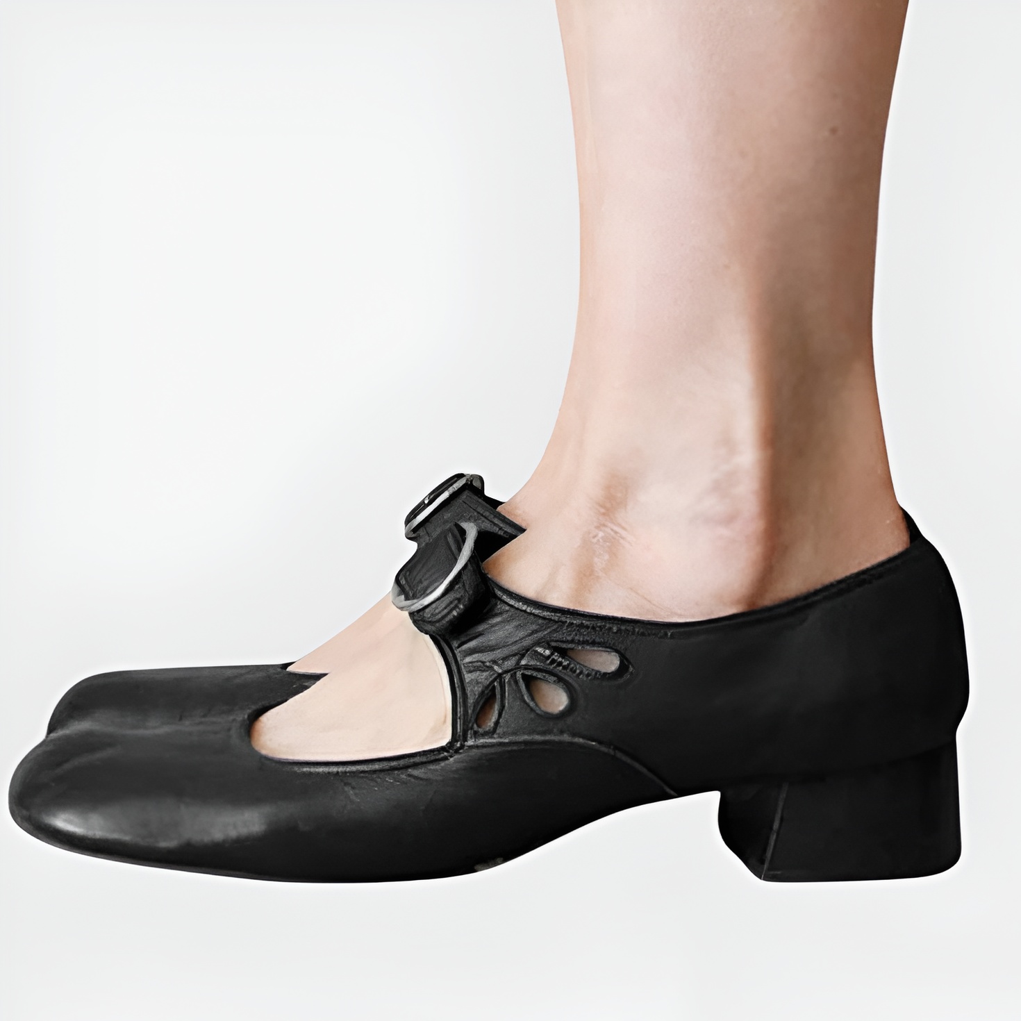 Vintage Buckle Sandals With Adjustable Strap And Rubber Outsole