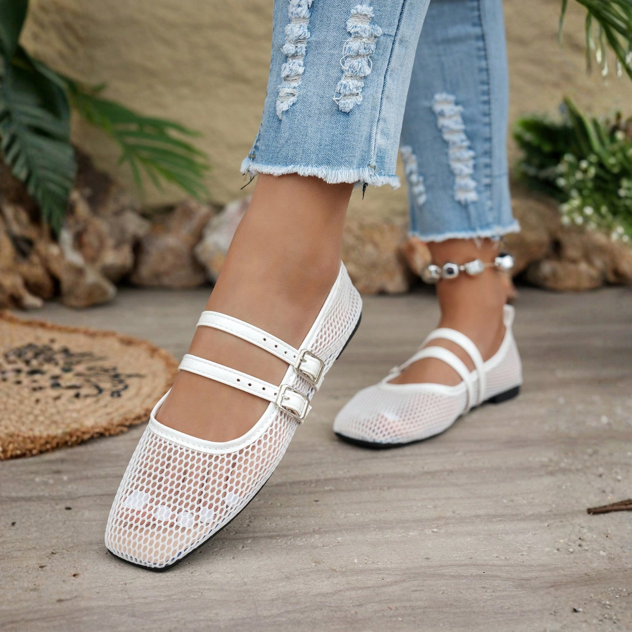 Casual Hollow Mesh Flat Ballet Shoes For Women in Black - Left Side