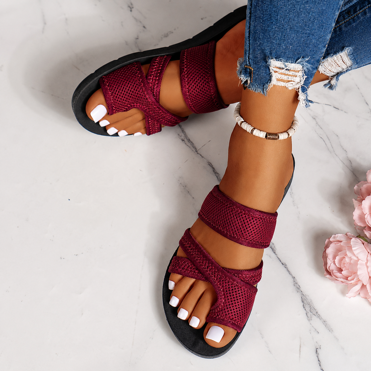Plain Slip On Flat Sandals for Beach Party and Daily Wear for Women