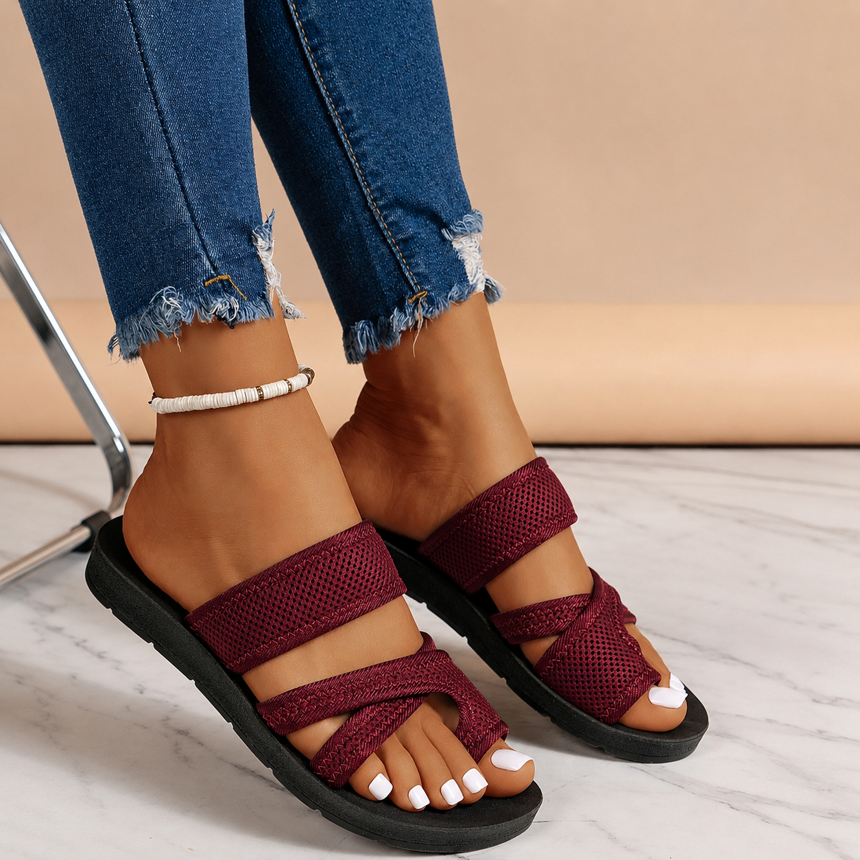 Plain Slip On Flat Sandals for Beach Party and Daily Wear for Women