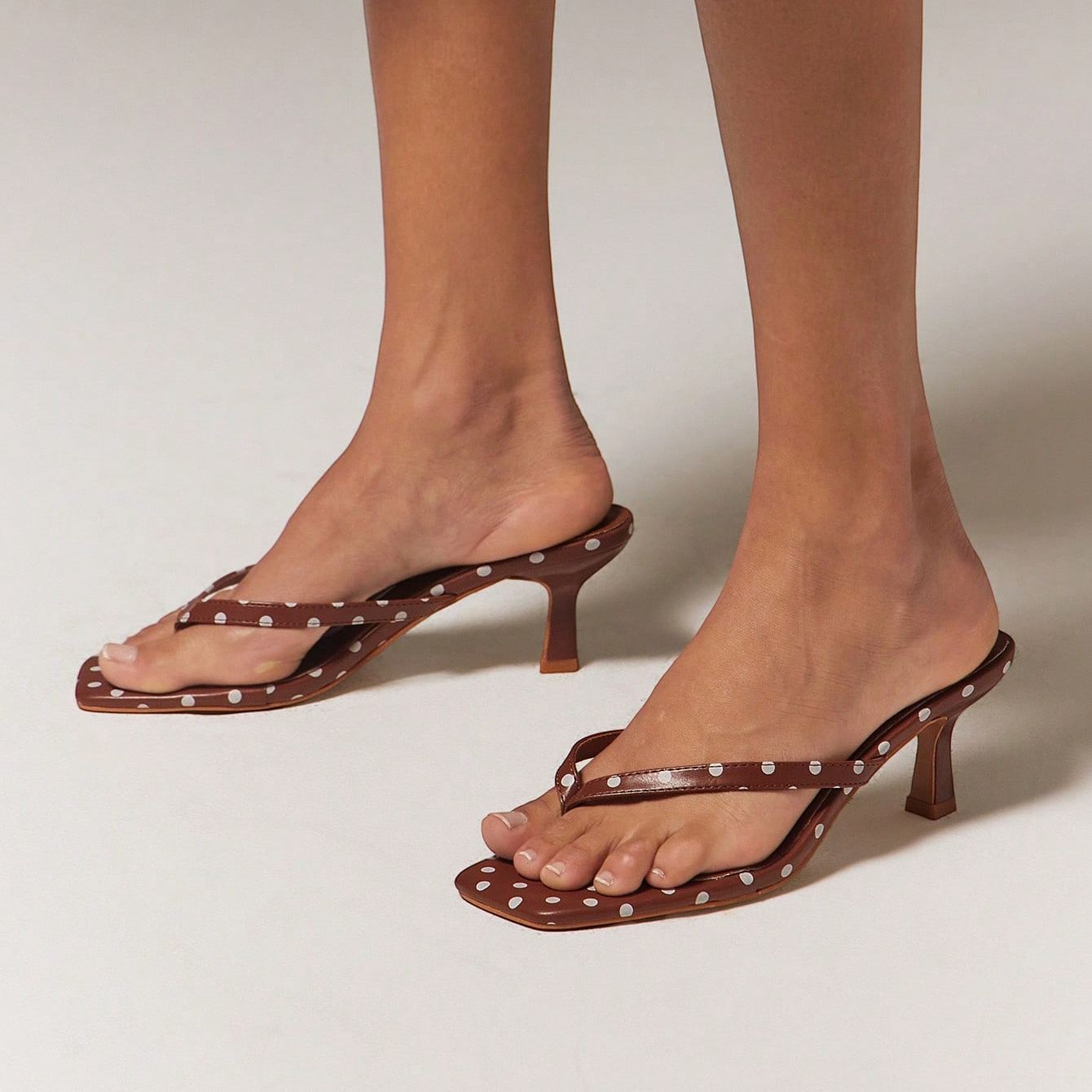 Polka Dot Thong Strap Kitten Style Slide Sandals For Women in Black - Left Side