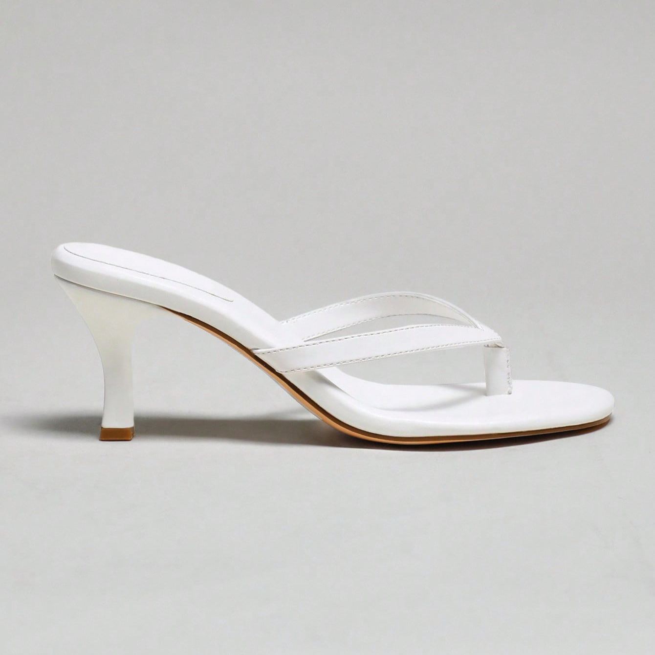 Stylish Thong Strap Kitten Style Mid Height Slip On Sandals For Daily Wear in Brown - Color Detail